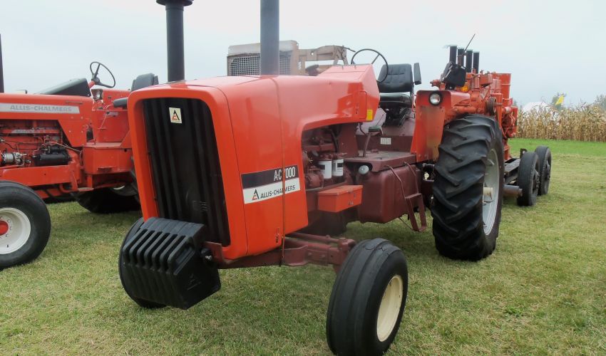 AllisChalmers 7020 Specs and data