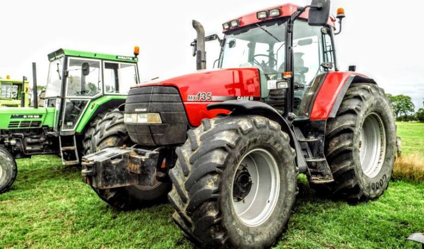 Case MX 135 Caracteristicas / Ficha tecnica España