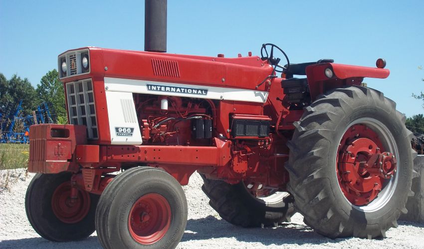 International 966 Specs and data - United Kingdom