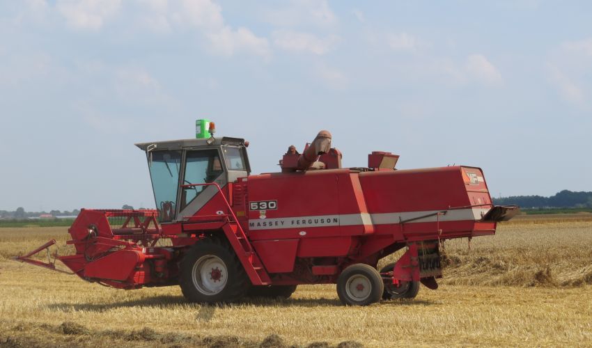 Massey Ferguson 530 Specs and data