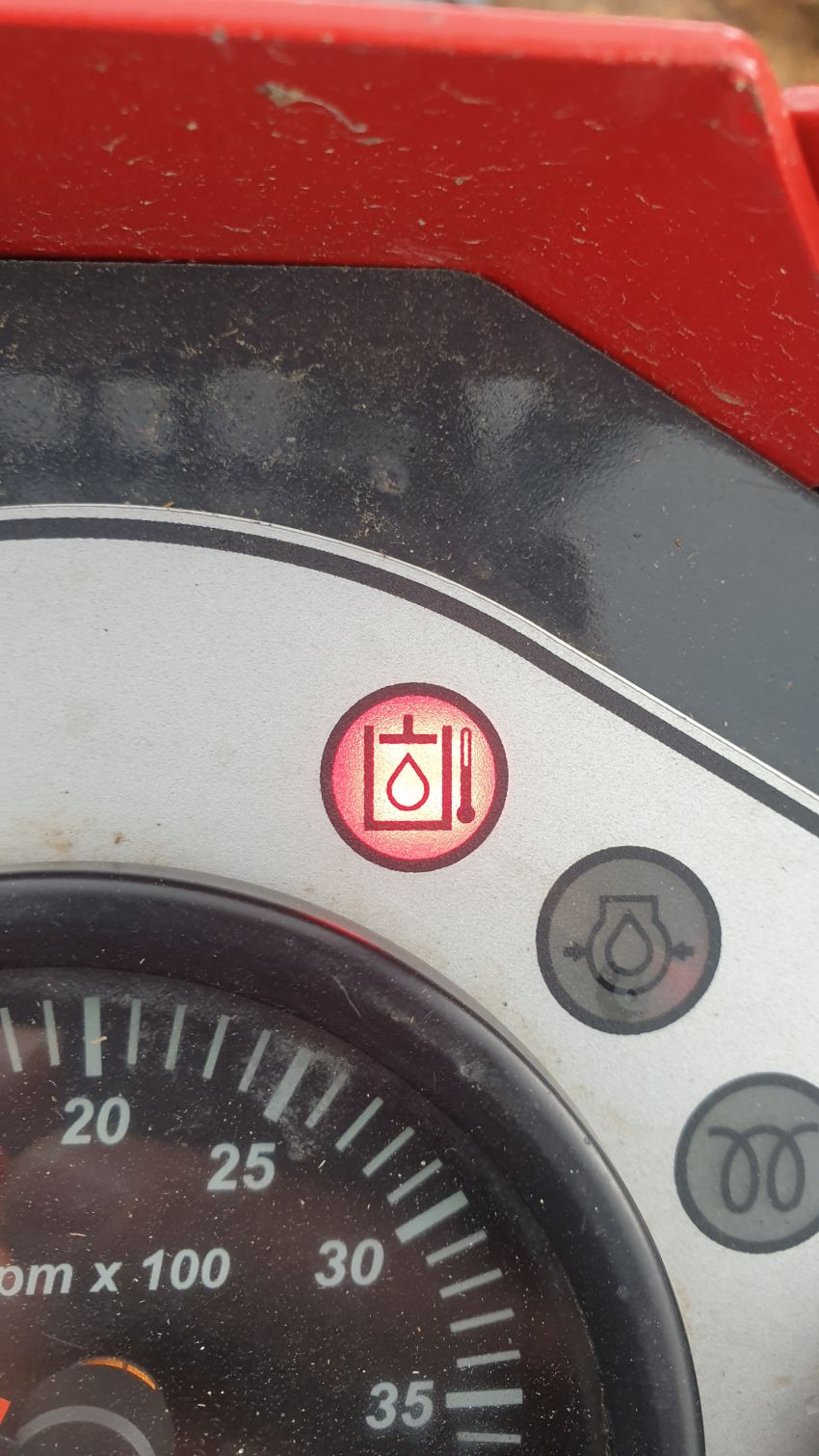 VROEGTIJDIG WAARSCHUWINGSLAMPJE VOOR OLIEVERVERSING visual data 7