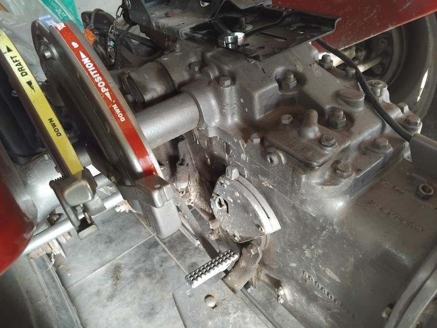 Massey Ferguson 135 - What oil goes where?