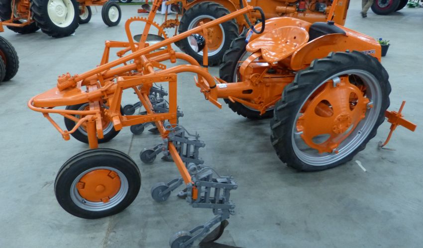 AllisChalmers G Specs and data United Kingdom