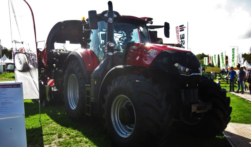 Case IH Optum 250
