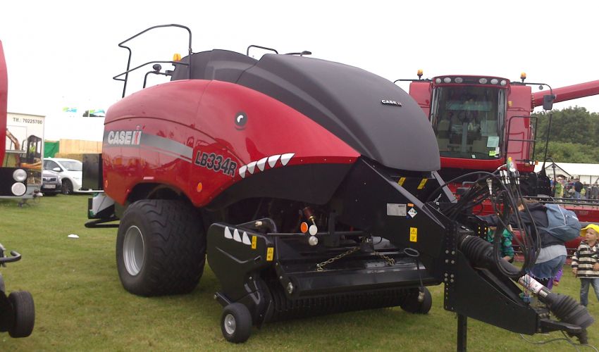 Case IH LB 334R