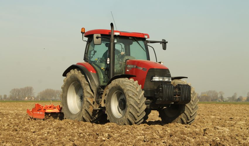 Case IH Maxxum 100