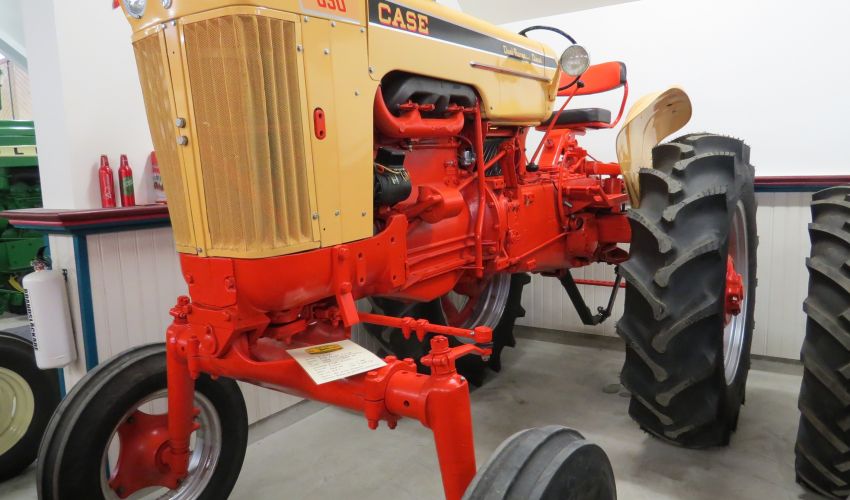 Case 830 Comfort King Fiche Technique Info France