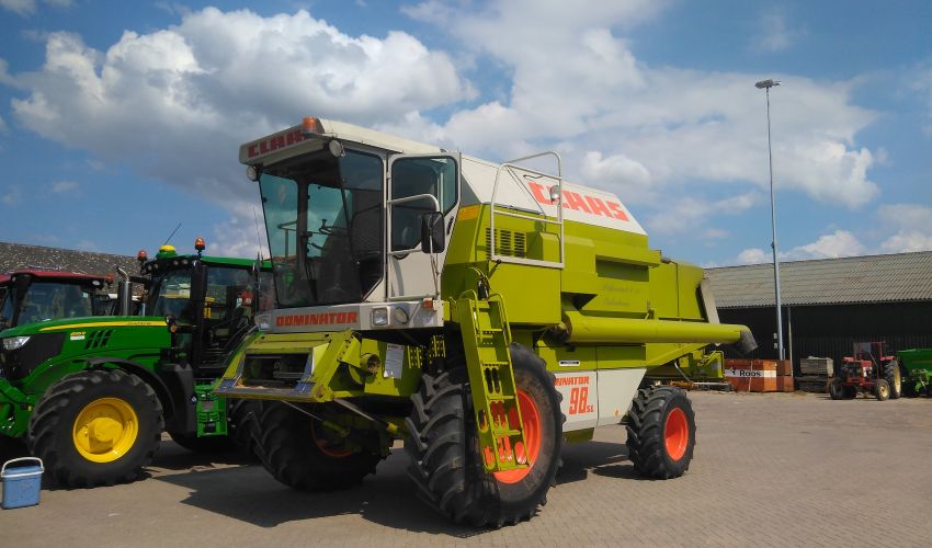 Claas Dominator 98 SL