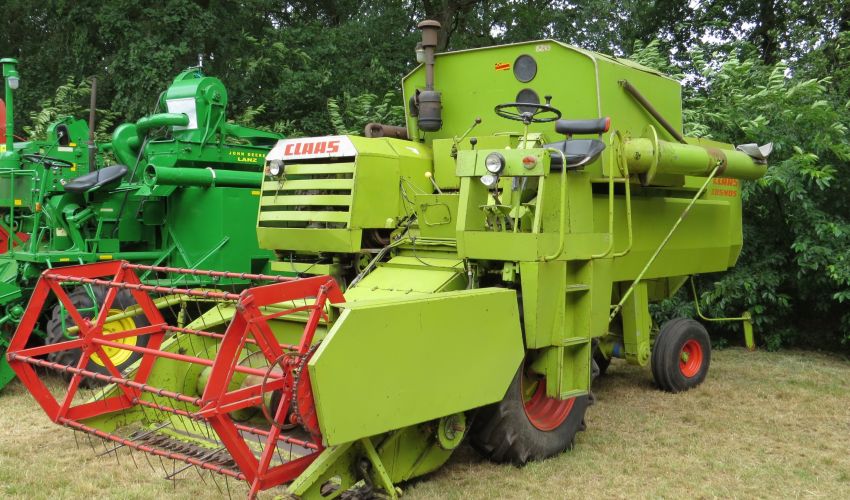 Claas Cosmos