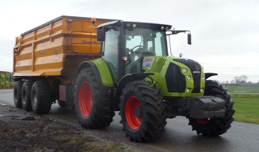 Claas Arion 630 Cebis