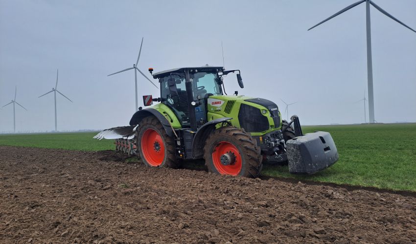 Claas Axion 850