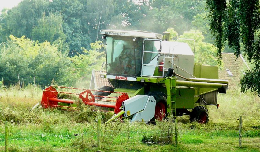 Claas Dominator 140