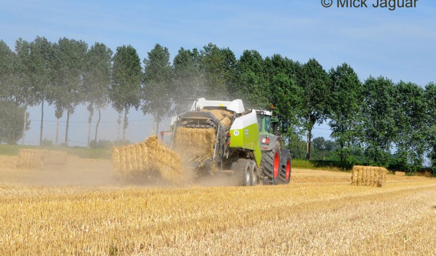 Claas Quadrant 3400