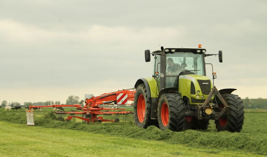 Claas Ares 567 ATZ