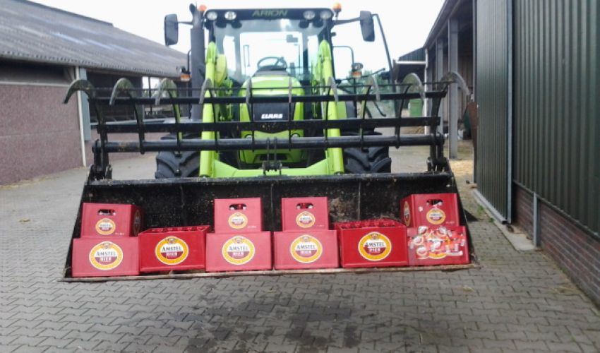 Claas Arion 400