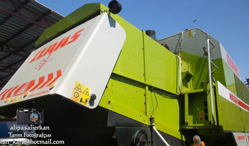 Claas Mega 208