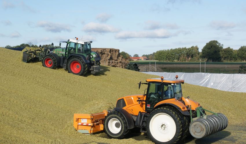 Claas Axion
