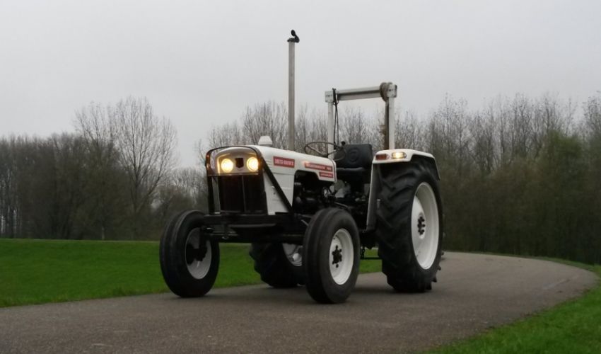 David Brown 780 Fiche technique / Info France