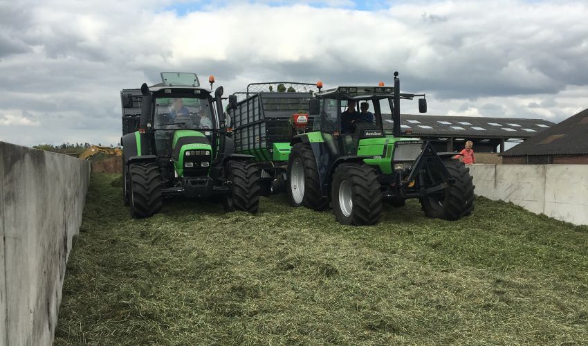 Deutz-Fahr Agrostar 6.11