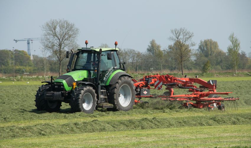 Deutz-Fahr Agrotron 140