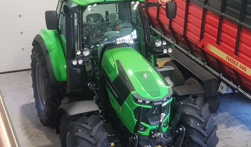Deutz-Fahr Agrotron 6165