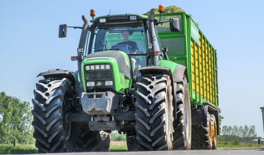 Deutz-Fahr Agrotron 235