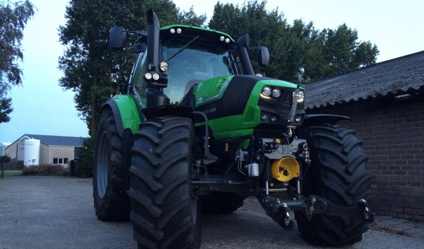 Deutz-Fahr Agrotron