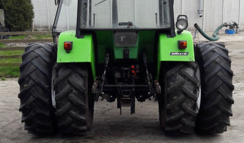 Deutz-Fahr D 5207