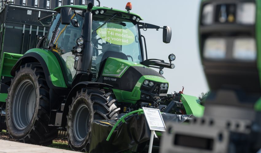 Deutz-Fahr Agrotron 6130.4 TTV