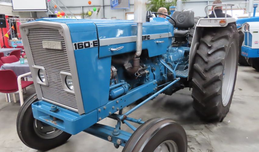 Ebro 160E Caracteristicas / Ficha tecnica España