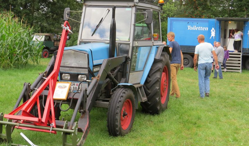 Eicher 4060