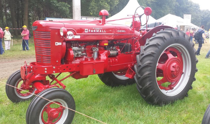 Farmall B450 Fiche technique / Info - France