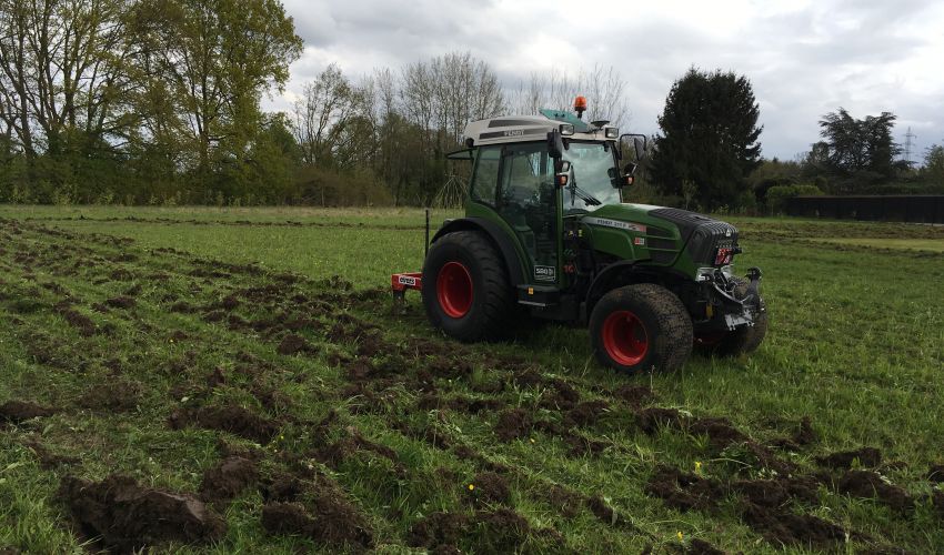 Fendt 211 F