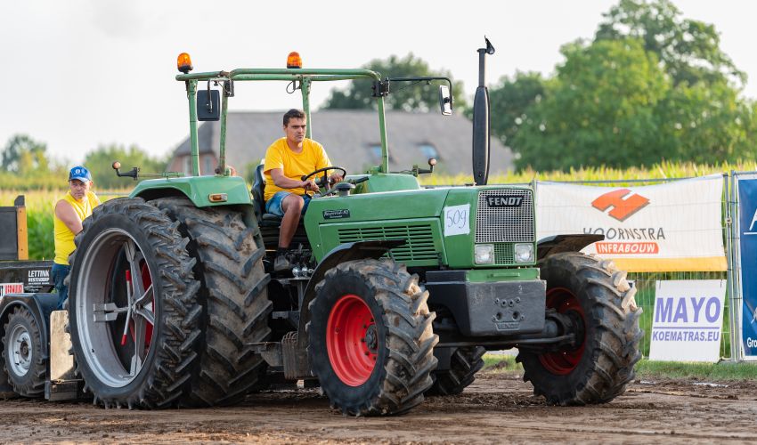 Fendt Favorit 10S