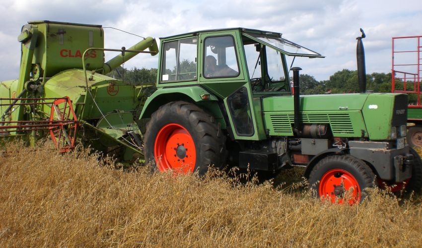 Fendt Favorit 10S