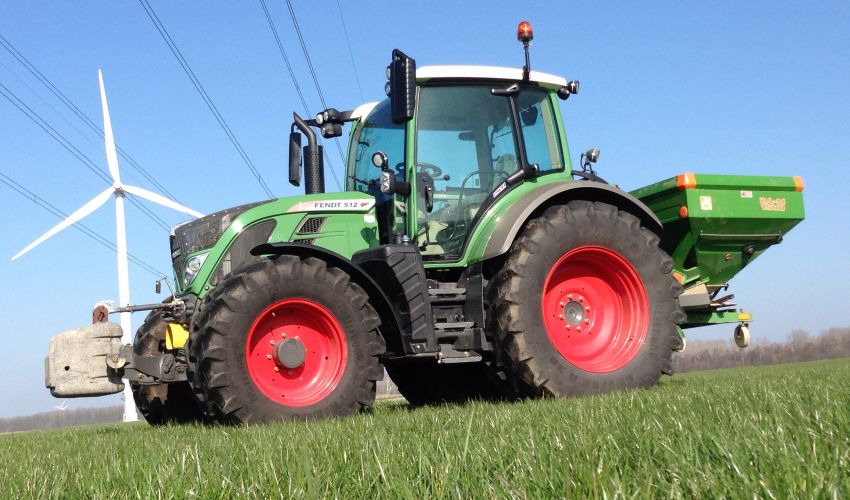 Fendt 512 Vario Specs and data - United Kingdom