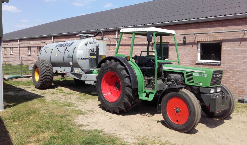 Fendt 250 S