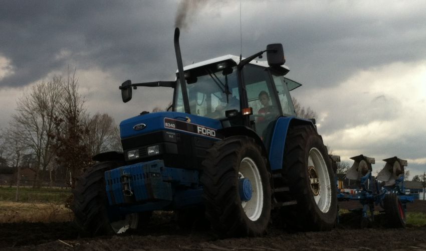 Ford 8340