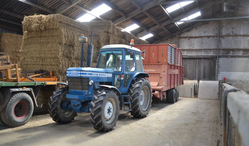 Ford 8200