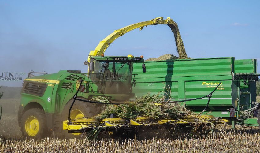 John Deere 9900
