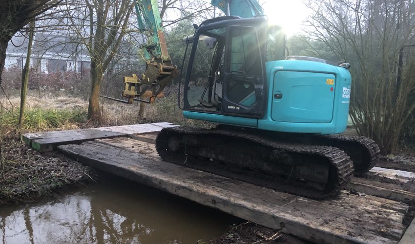 Kobelco SK 140 SLRC
