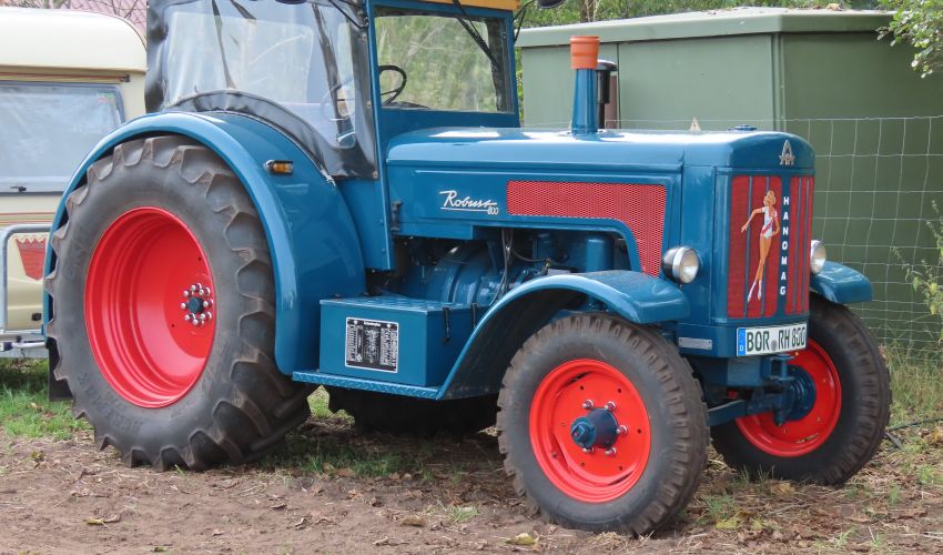 Hanomag Robust 800