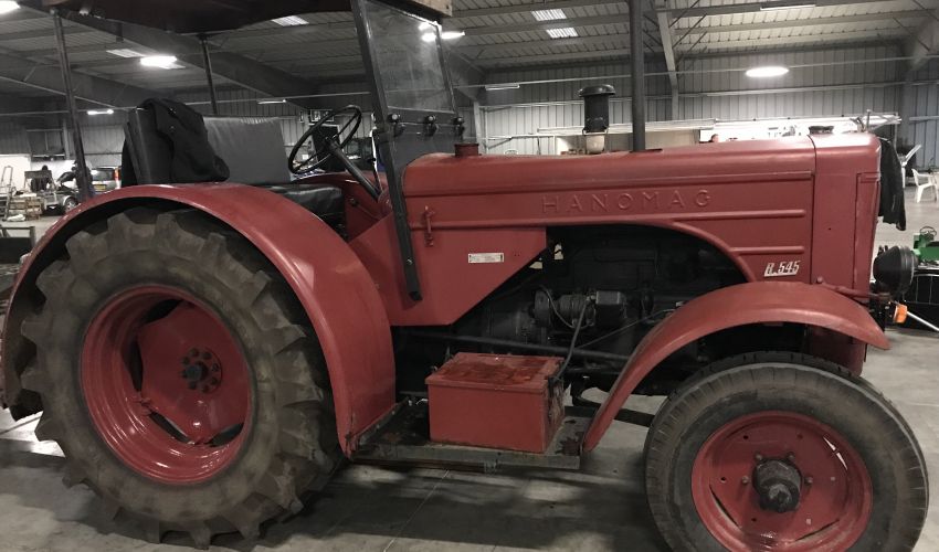 Hanomag R545