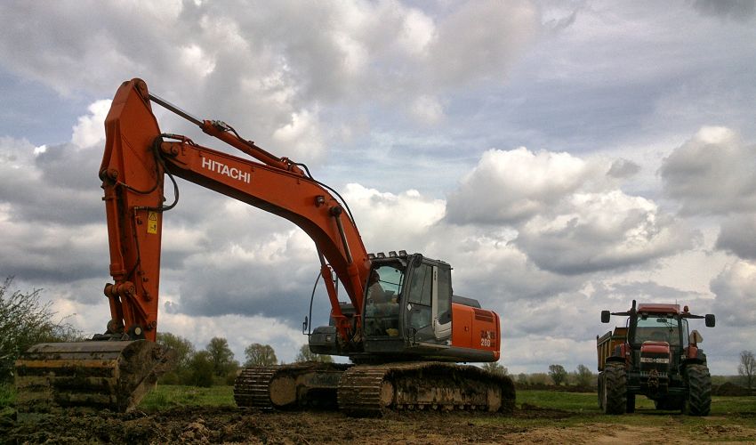 Hitachi Zaxis 280