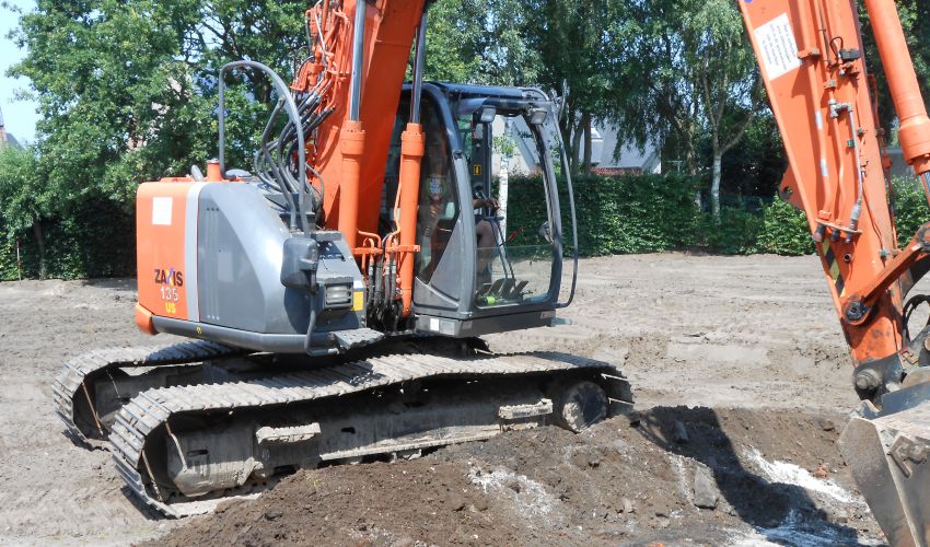 Hitachi 135W