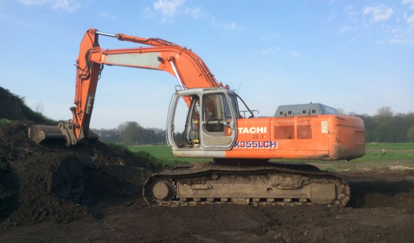 Hitachi EX 355