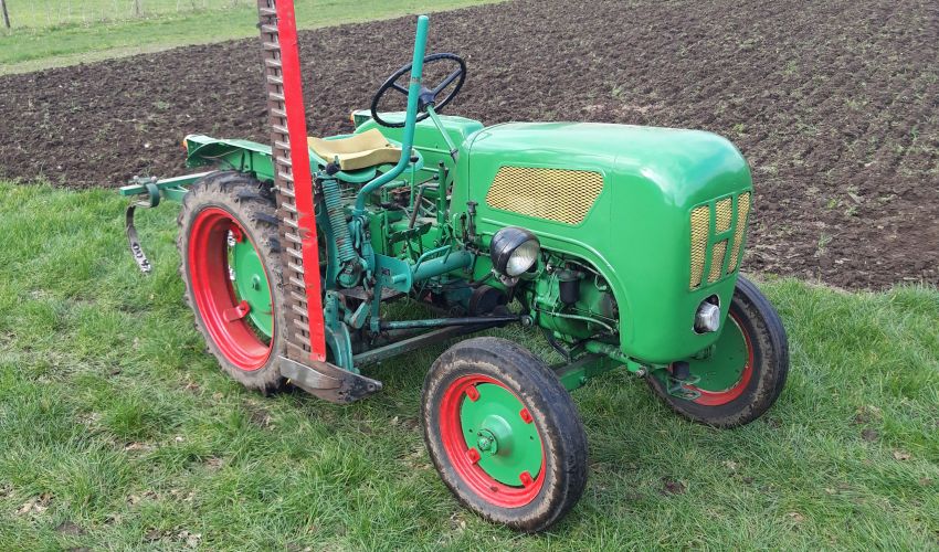 Holder B 12 Specs and data United Kingdom