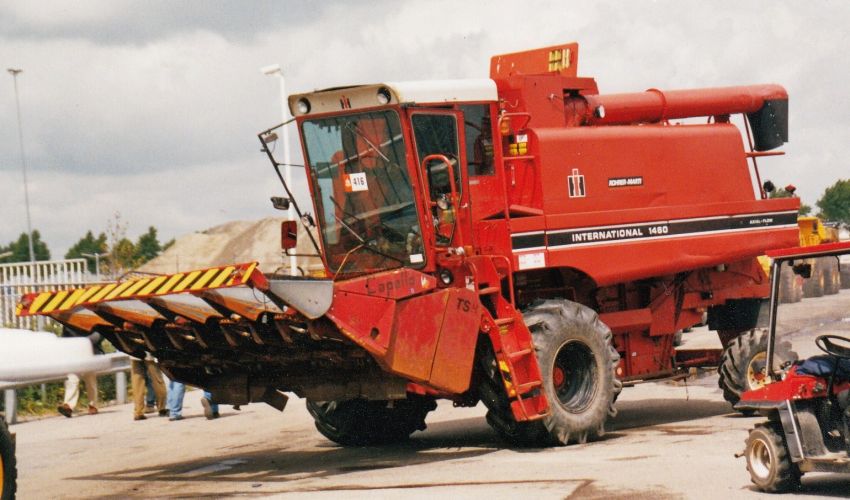 International 1460 Axial Flow