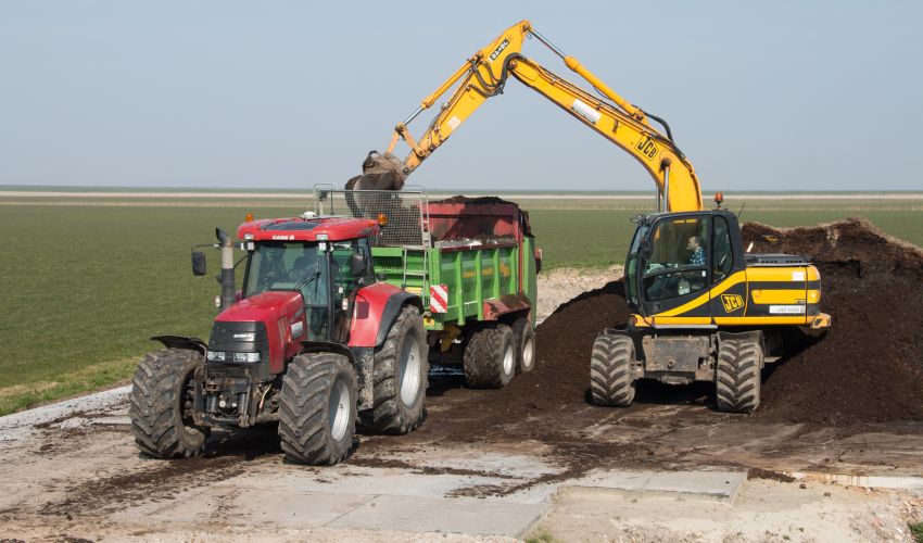 JCB JS145W