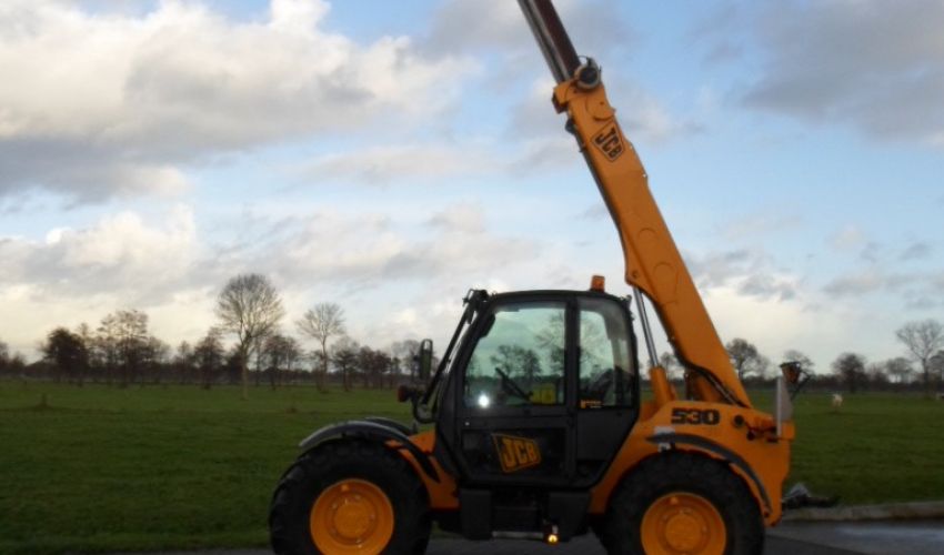 JCB 530